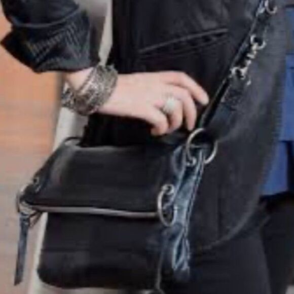 The Sak Pax Black Supple Leather Convertible Crossbody Shoulder Clutch Bag - Picture 4 of 14